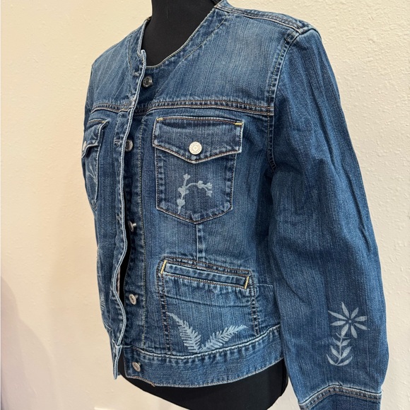 Custom Botanical Art | Upcycled GAP Jean Jacket | Forestcore Statement Piece - Picture 7 of 12